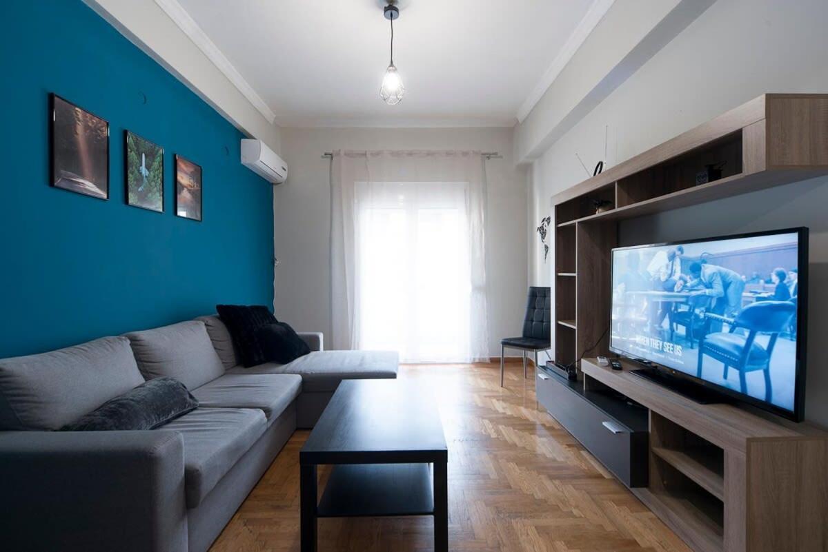 Central Apartment 3' To Metaksourgio Metro Station Athens Exterior photo